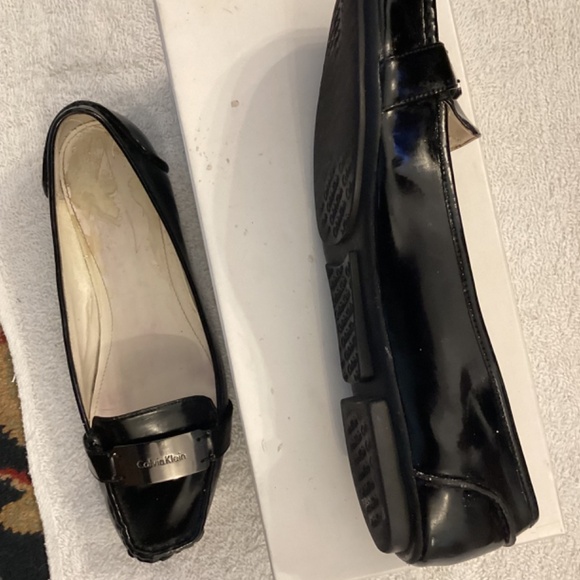 Calvin Klein Loafers Color : (PREOWNED )(Color:Black Patent )(Size: 10) - Picture 5 of 8